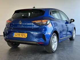 Renault Clio thumbnail 2