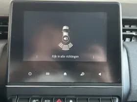 Renault Clio thumbnail 12