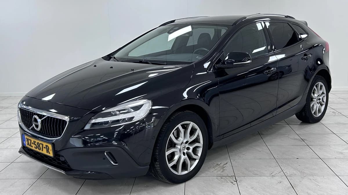 Volvo V40 — foto 1