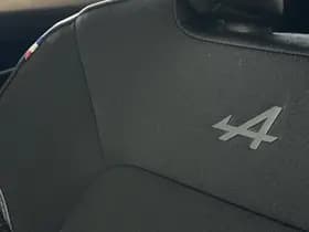Renault Clio thumbnail 32