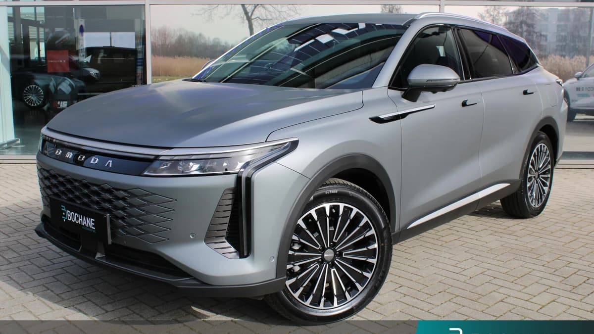 Omoda 9 SHS — foto 1