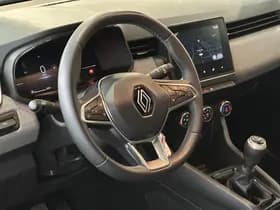 Renault Clio thumbnail 28