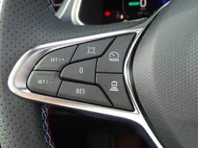 Renault Captur thumbnail 24