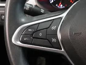 Renault Captur thumbnail 22
