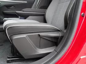 Renault Mégane E-Tech thumbnail 16