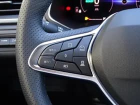 Renault Captur thumbnail 24