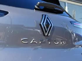 Renault Captur thumbnail 35