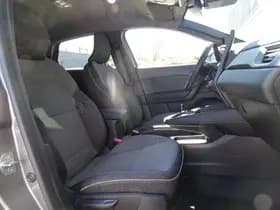 Renault Captur thumbnail 37