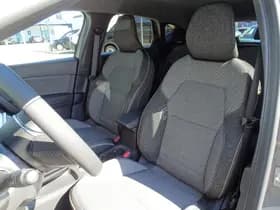 Renault Captur thumbnail 7