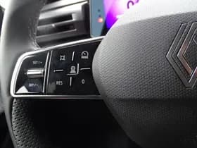 Renault Clio thumbnail 24