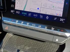 Renault Mégane E-Tech thumbnail 13