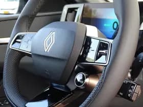 Renault Mégane E-Tech thumbnail 36