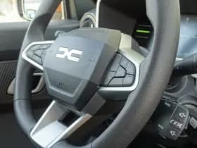 Dacia Spring thumbnail 17