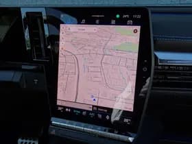 Renault Mégane E-Tech thumbnail 11