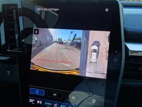 Renault Mégane E-Tech thumbnail 12