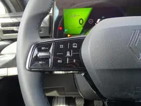 Renault Clio thumbnail 24