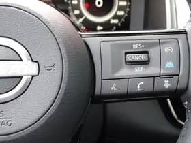 Nissan Qashqai thumbnail 25
