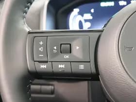 Nissan Qashqai thumbnail 21