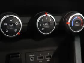Renault Clio thumbnail 13