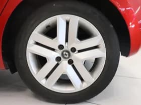 Renault Clio thumbnail 29