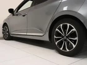 Renault Clio thumbnail 16