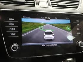 Škoda Superb thumbnail 36