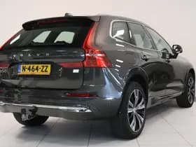 Volvo XC60 thumbnail 2