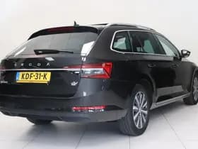 Škoda Superb thumbnail 2
