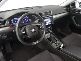 Škoda Superb thumbnail 25