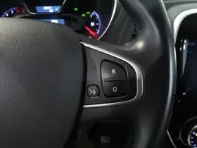 Renault Captur thumbnail 22