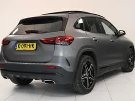Mercedes-Benz GLA thumbnail 2