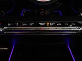 Mercedes-Benz GLA thumbnail 13