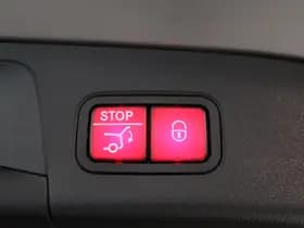 Mercedes-Benz GLA thumbnail 32