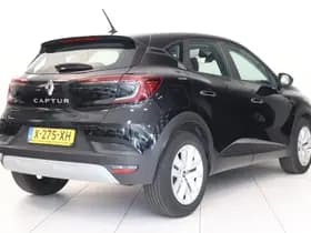 Renault Captur thumbnail 2