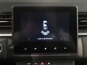 Renault Captur thumbnail 11
