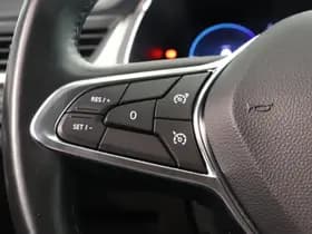 Renault Captur thumbnail 22