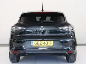 Renault Clio thumbnail 18