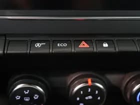 Renault Clio thumbnail 31