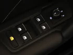 Volkswagen Tiguan thumbnail 18