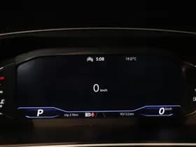 Volkswagen Tiguan thumbnail 4