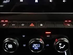 Renault Clio thumbnail 28