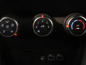 Renault Clio thumbnail 12