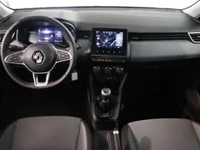 Renault Clio thumbnail 3
