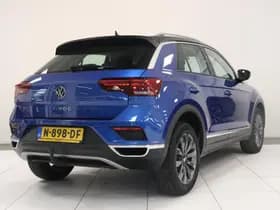 Volkswagen T-Roc thumbnail 2
