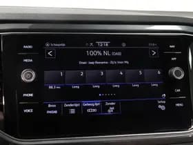 Volkswagen T-Roc thumbnail 28