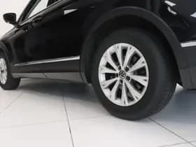 Volkswagen Tiguan thumbnail 17
