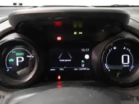 Toyota Yaris thumbnail 4