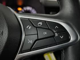 Renault Clio thumbnail 21