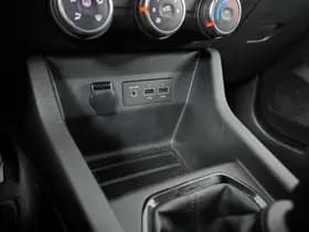 Renault Clio thumbnail 28