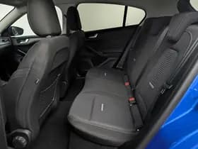 Ford Focus thumbnail 8
